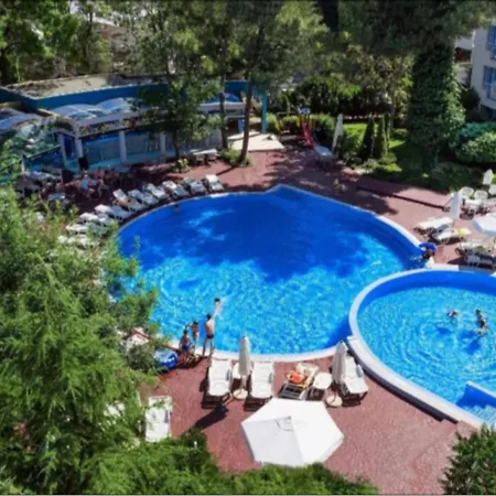 Cozy Private Excelsior Sunny Lägenhet Slăntjev Brjag